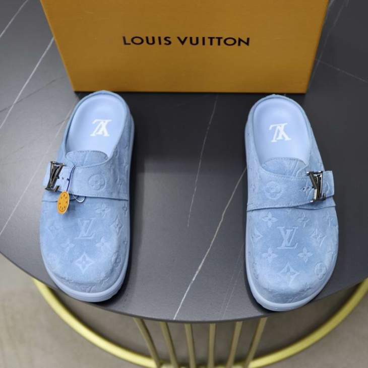 Picture of Louis Vuitton Slippers _SKULVsz38-45hnh0824899